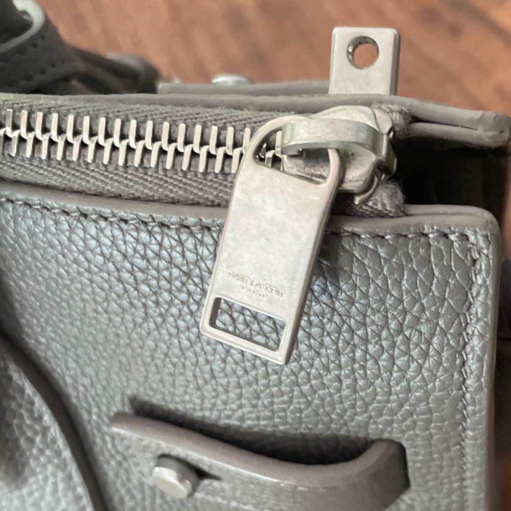 Authentic Saint Laurent Small Grey Baby Sac De Jour Leather Tote Crossbody Bag - Picture 9 of 17